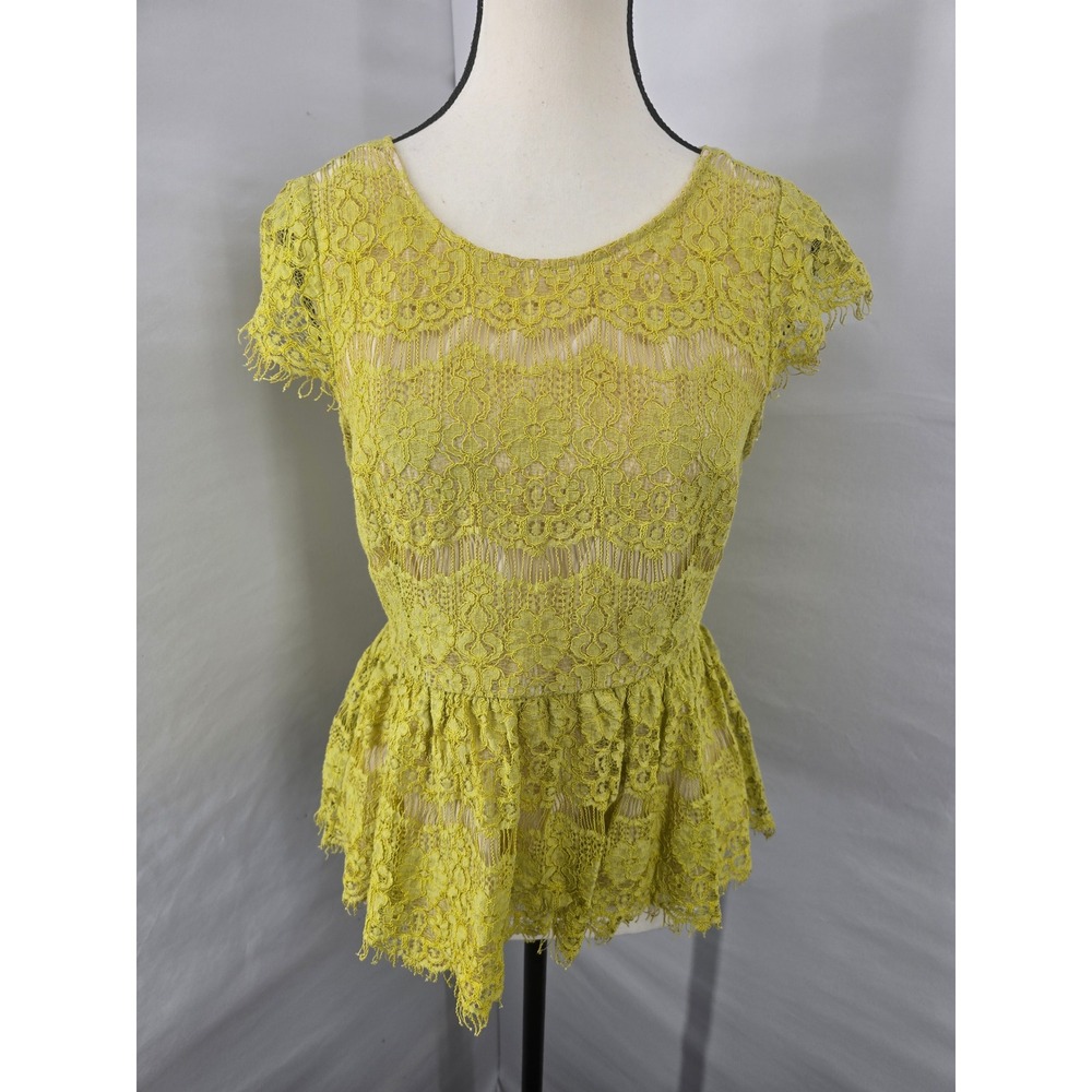Maeve Anthropologie Chartreuse Yellow Lace Peplum Top Blouse Small Cap Sleeve